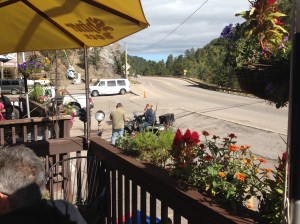 PatioAtLewiesBurger-LeadSD